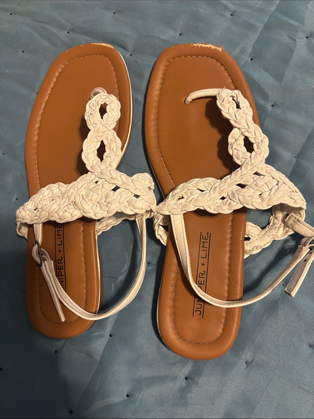 Jupiter + Lime White Braided Toe-Ring Sandals with Tan Footbed
